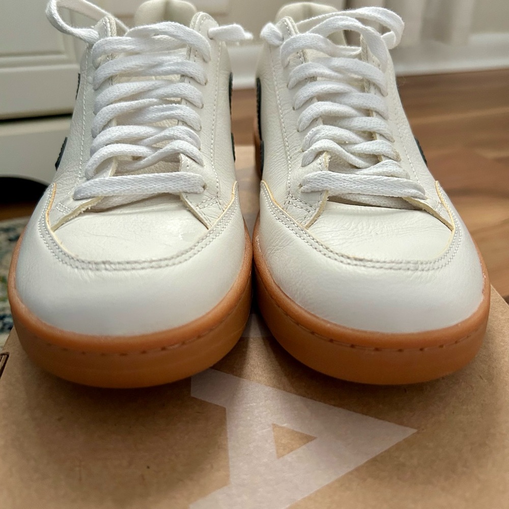 Veja White and Black Sneakers - Picture 7 of 11
